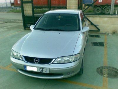 OPEL VECTRA 2.0 DTI SPORT - SEVILLA