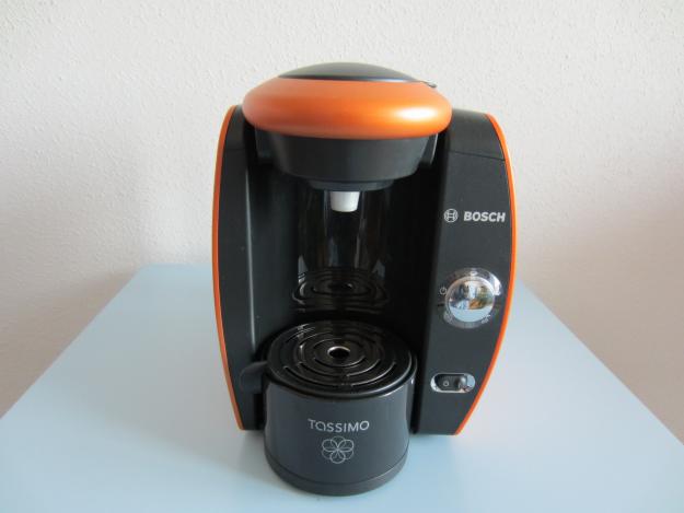 Cafetera multibebida bosch tassimo tas4014 - naranja + dispensador + cápsulas