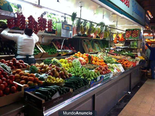 PARADA EN VENTA EN MERCADO COLLBLANC