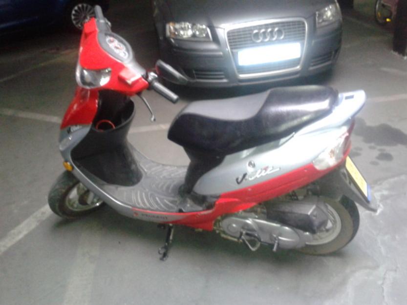 Peugeot v clic 50 en buen estado