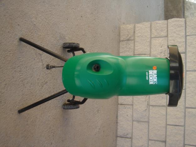 Trituradora de ramas Black & Decker GS1800