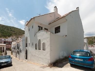 Apartamento con 2 dormitorios se vende en Benahavis, Costa del Sol