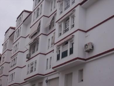 Apartamento con 3 dormitorios se vende en Estepona, Costa del Sol