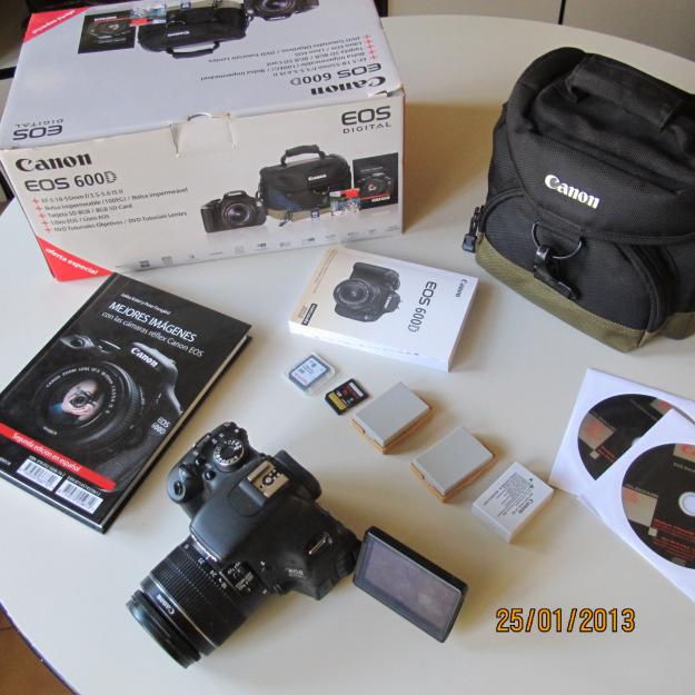 Pack Canon EOS 600D + 3 baterías + 2 tarjetas de memoria (16GB y 8GB)