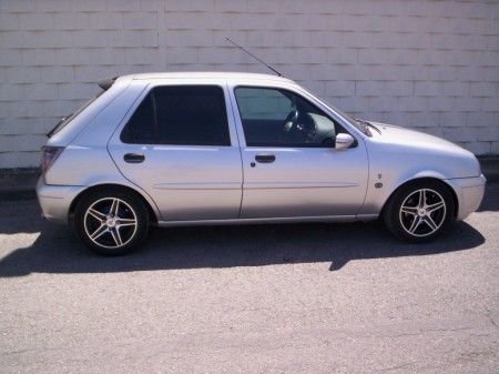 FORD FIESTA 1.25I 16V. GHIA  - Sevilla