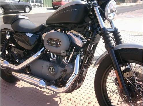 HARLEY DAVIDSON Sportster Nightster