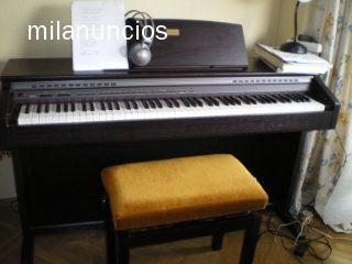 Vendo Piano Semi nuevo