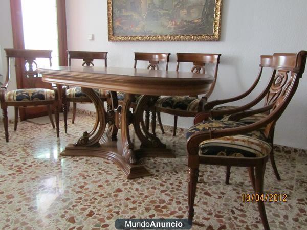 MESA Y SILLAS DE COMEDOR