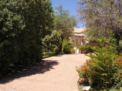 Chalet con 3 dormitorios se vende en Monda