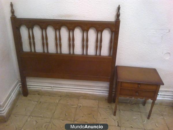 Se vende cabezal y mesita de noche