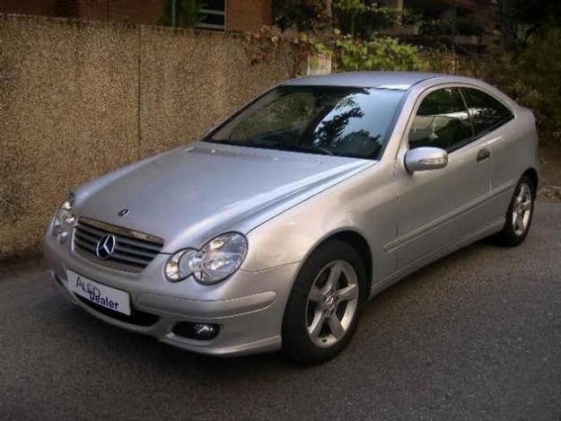 Comprar coche Mercedes C 220 CDI SPORTCOUPE '05 en Las Rozas