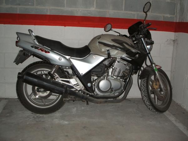 HONDA CB 500