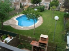 Adosado seminuevo con piscina comunitaria - mejor precio | unprecio.es