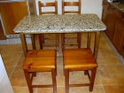 Vendo mesa de cocina y 4 sillas - mejor precio | unprecio.es