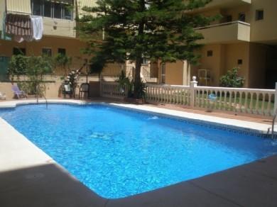 Apartamento con 4 dormitorios se vende en Fuengirola, Costa del Sol