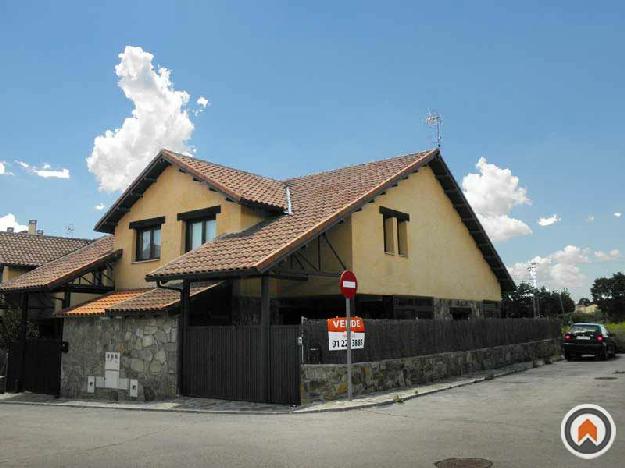 Casa pareada en Navalafuente