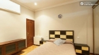 Elegant 2-bedroom apartment in central Embajadores - mejor precio | unprecio.es