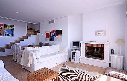 Apartment for Sale in Alicante, Comunidad Valenciana, Ref# 2869660