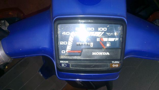 Se vende soopy 74 cc , azul , con pocos kilometros!!!