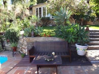 Chalet con 4 dormitorios se vende en Marbella, Costa del Sol