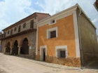 Se vende casa amueblada en pequeño pueblo pintoresco y tranquilo de la provincia de Teruel - mejor precio | unprecio.es
