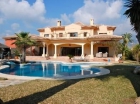 Chalet con 5 dormitorios se vende en Fuengirola, Costa del Sol - mejor precio | unprecio.es