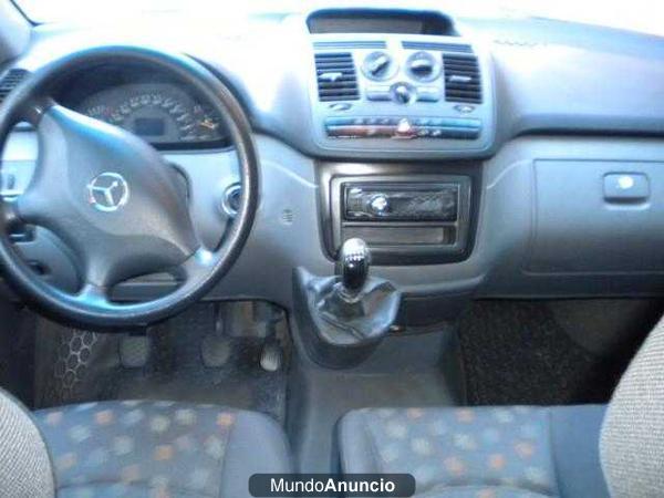 Mercedes-Benz Vito 111CDI L Extralarga 9 PLAZAS