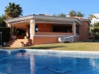 Chalet con 3 dormitorios se vende en Estepona, Costa del Sol - mejor precio | unprecio.es
