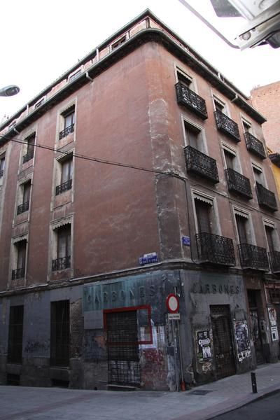 EDIFICIO  PARA REHABILITAR , VENDO EN EL CENTRO DE MADRID 884 M2 DE CONSTRUCCION