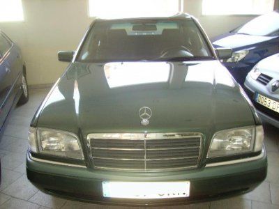 MERCEDES CLASE C 200 ELEGANCE - Valladolid