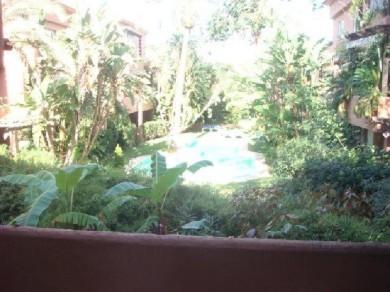 Apartamento con 2 dormitorios se vende en Marbella, Costa del Sol