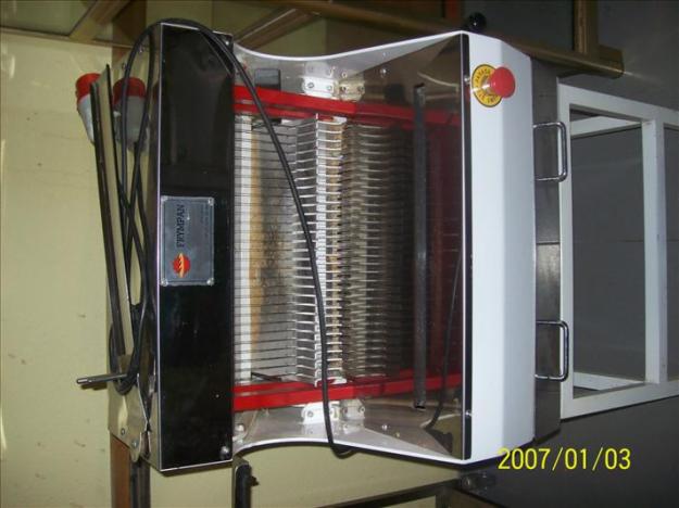 vendo cortadora de pan grande nueva