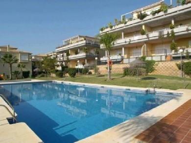 Apartamento con 2 dormitorios se vende en Marbella, Costa del Sol