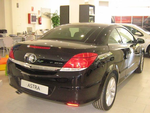 PEUGEOT 407 SW 2.0 HDI