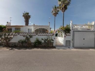 Chalet pareado con 3 dormitorios se vende en Mijas Costa, Costa del Sol