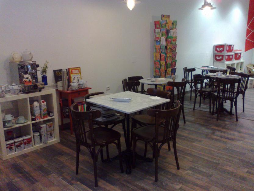 Venta mobiliario librería-café