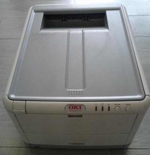 Impresora OKI C3300n en perfecto estado
