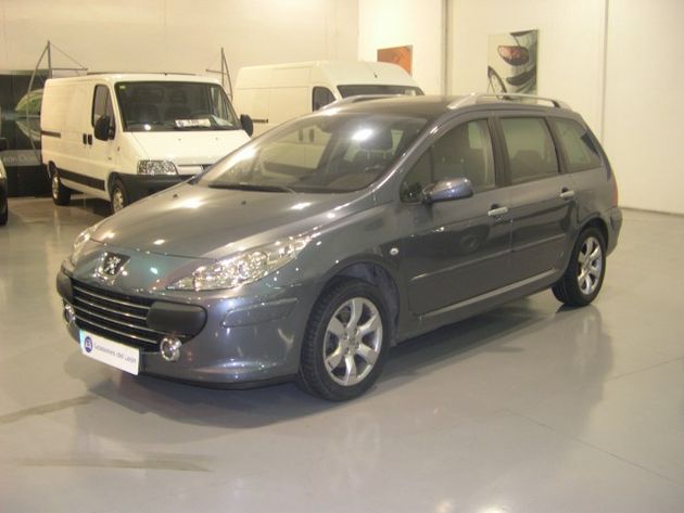 PEUGEOT 308  1.6HDI SPORTIUM