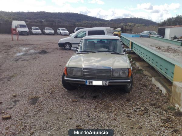 Vendo coche clasico Mercedes 300D