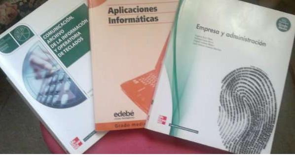 Vendo libros de ciclo medio