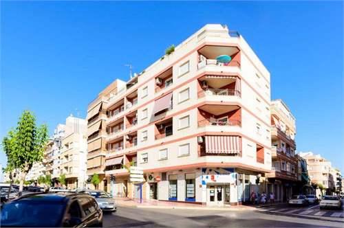 Apartment for Sale in Alicante, Comunidad Valenciana, Ref# 2999273