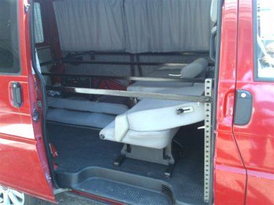 VOLKSWAGEN CARAVELLE 2.4D - Guipuzcoa