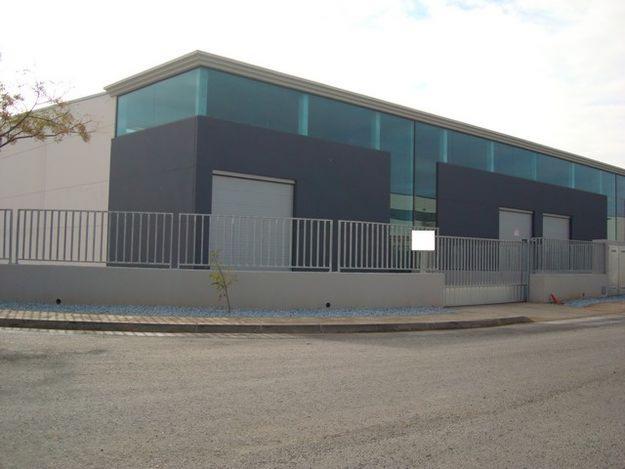 NAVE INDUSTRIAL A ESTRENAR, POLIGONO URBANIZADO DE TORTOSA