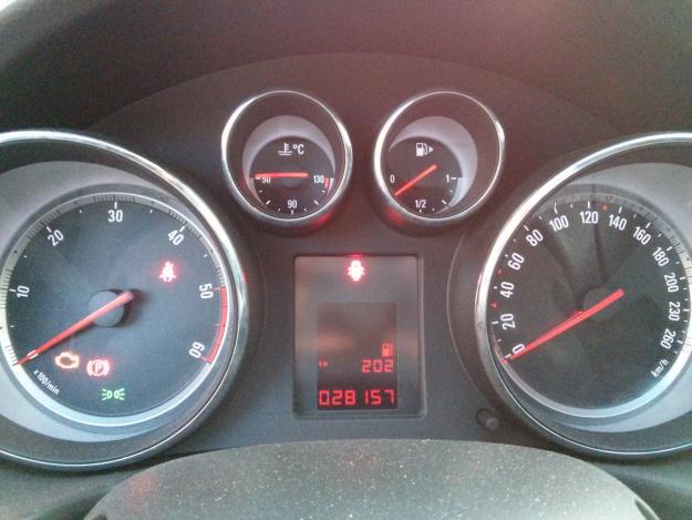 Opel Insignia Edition 130 Cv   2.0   5 puertas  (2010)
