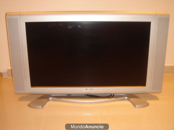 vendo televisor DE LCD blueski ,32 pulgadas gris