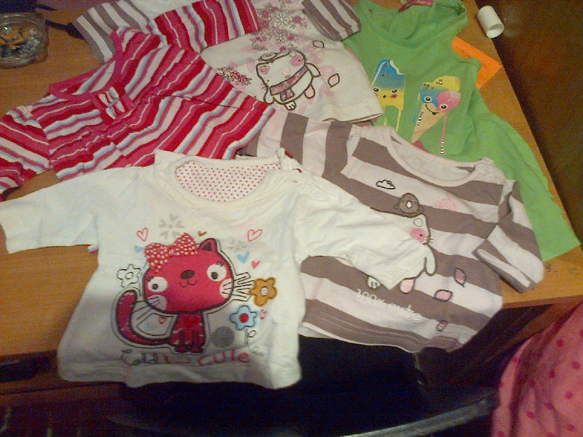 Se vende ropa de todas las edades a 1€