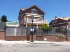 cambio chalet independiente con piscina x OTRO INMUEBLE - mejor precio | unprecio.es