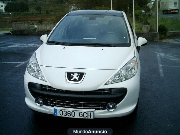 Se vende Peugeot 207 5p Premium 1.6 HDI 90 cv.