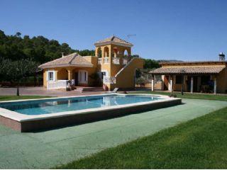 Chalet en venta en Sax, Alicante (Costa Blanca)
