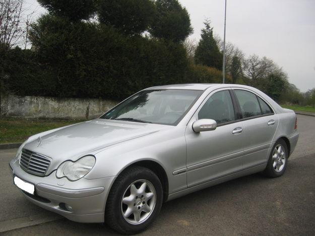 Vendo Mercedes C220 CDI año 2001 Impecable